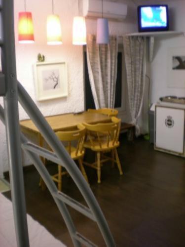 Adonis Guesthouse Batsi Oda fotoğraf